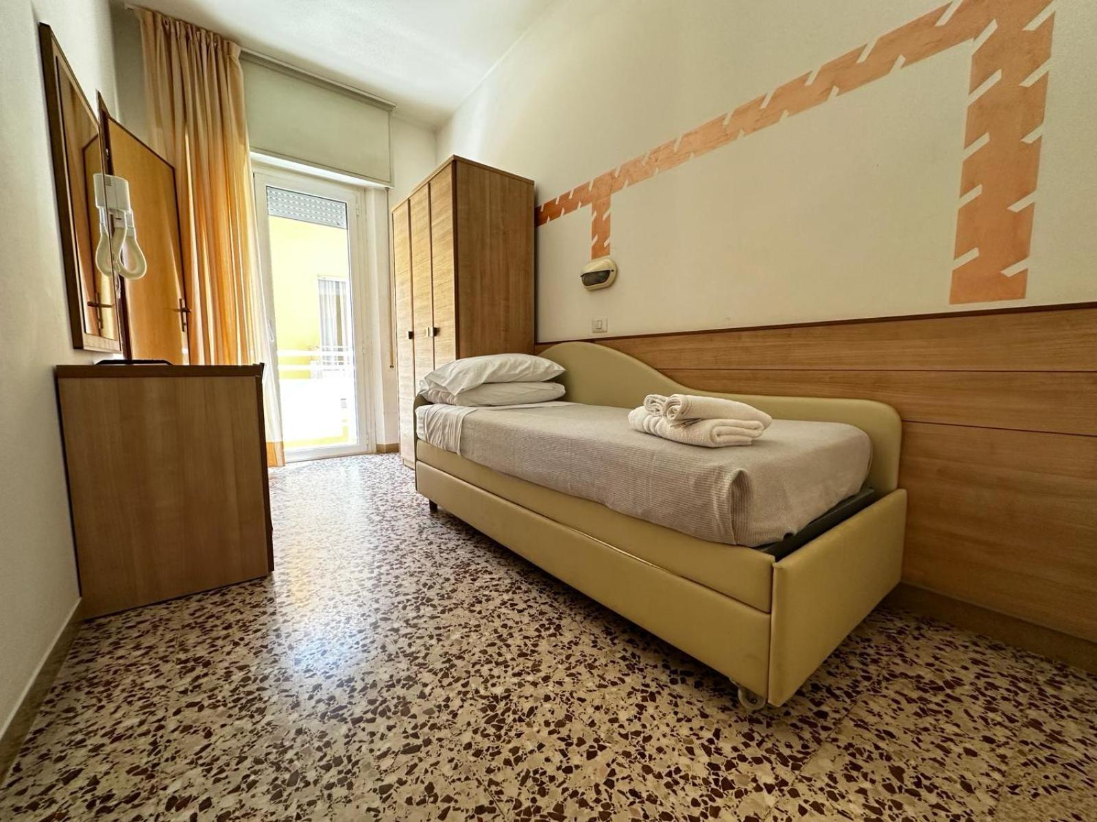 Hotel Ravello Da Lorenzo E Moira Adults Only Rimini Exterior photo